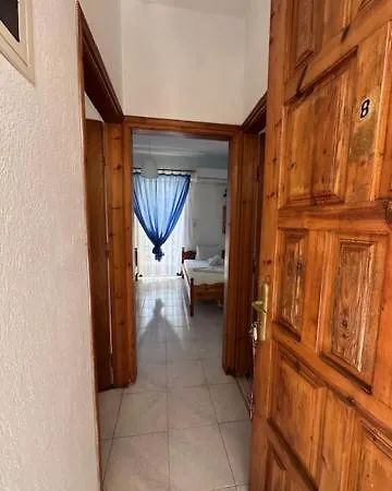 νostalgια * Kókkinon Nerón