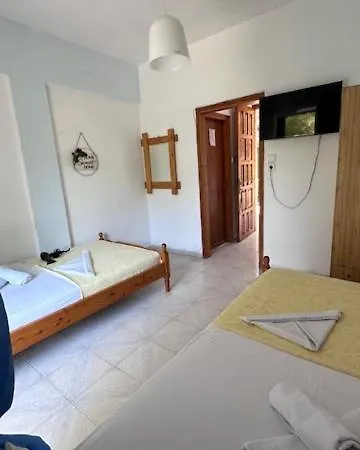 νostalgια アパート